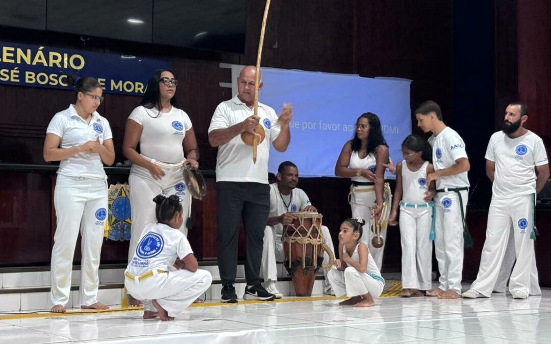 Circula Comitê leva formações para Dias d’Ávila com apresentações de capoeira e poesia