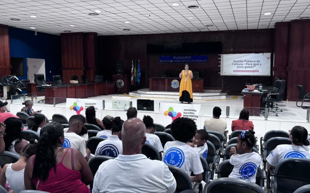 Circula Comitê leva formações para Dias d’Ávila com apresentações de capoeira e poesia